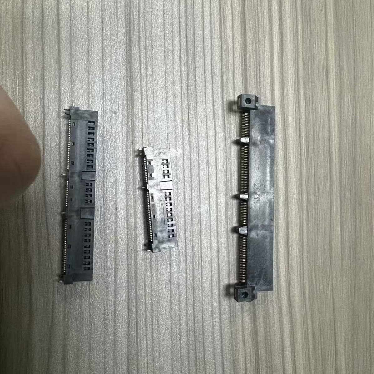 2327670-3 TE series 020800101076 series replacement