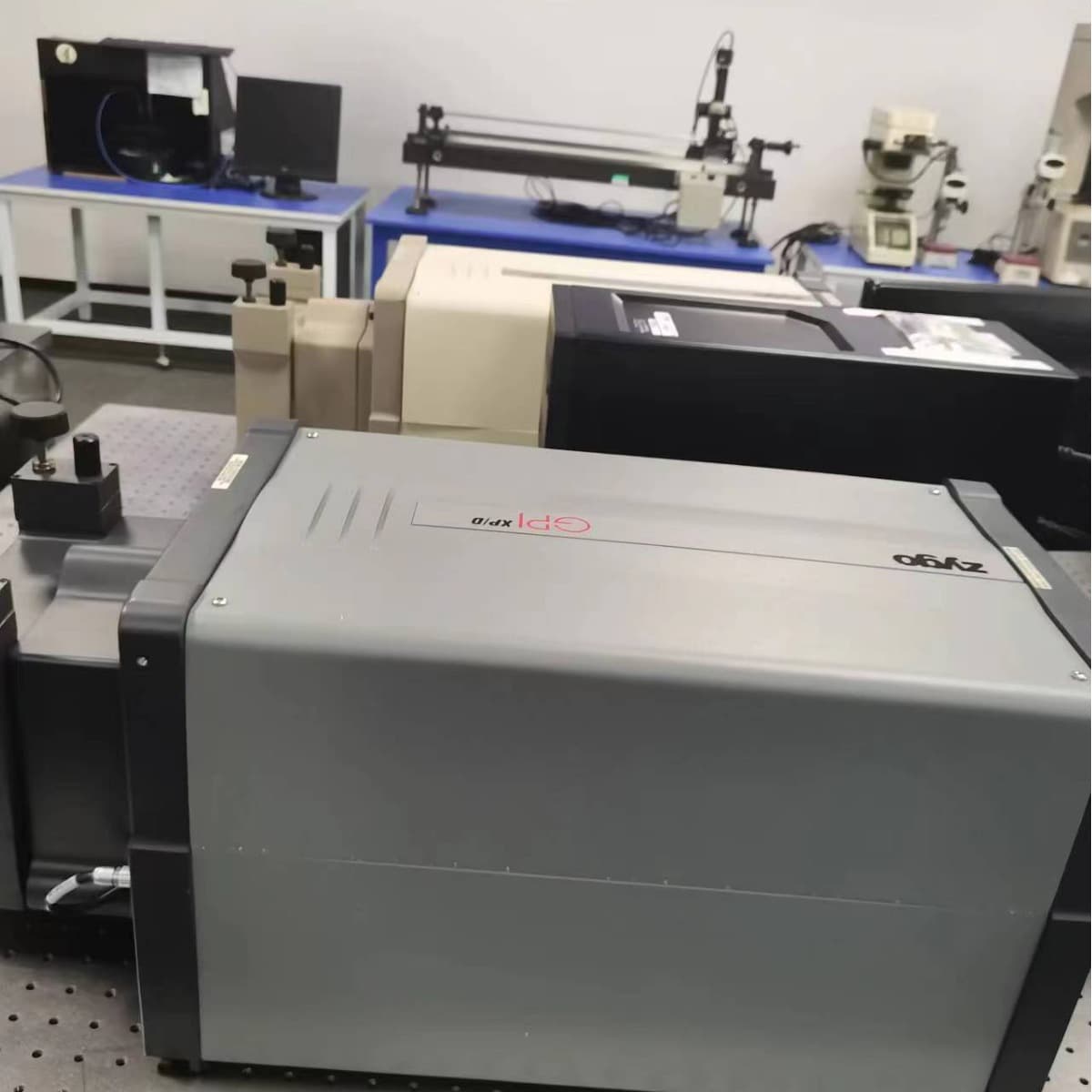 Used ZYGO Flat Interferometer with Vibration Isolation Table, Flat Lens, and Stand