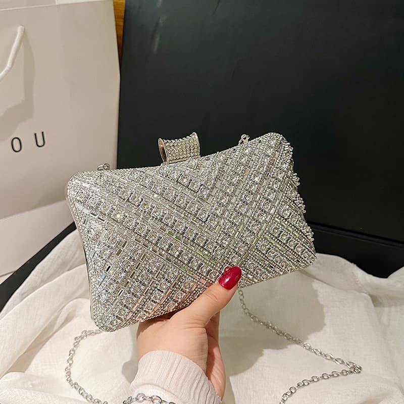 Sparkling 2024 New European and American Evening Bag Fashionable Rhinestone Niche Versatile Chain Crossbody Chain Box Bag Trendy
