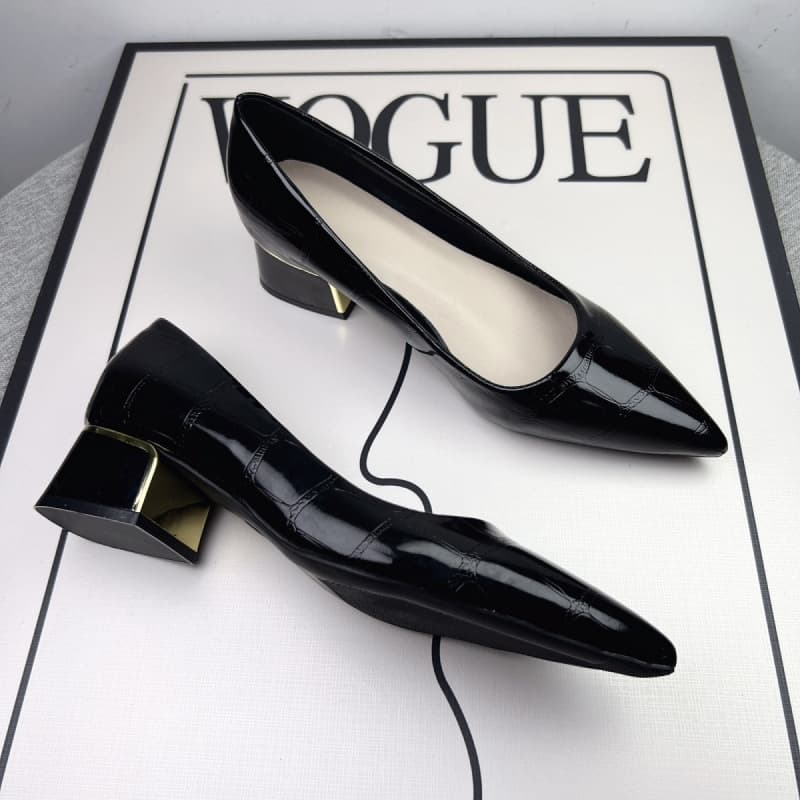 Soft Black Patent Leather Pointed Toe High Heels for Women, Chunky Heel, 2024 New Style, Shallow Mouth, Professional Work Shoes