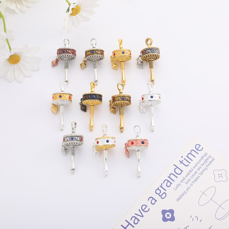 Tibetan souvenirs, hand-cranked prayer wheel pendant, six-syllable mantra pendant, accessories, prayer wheel tassel ornaments