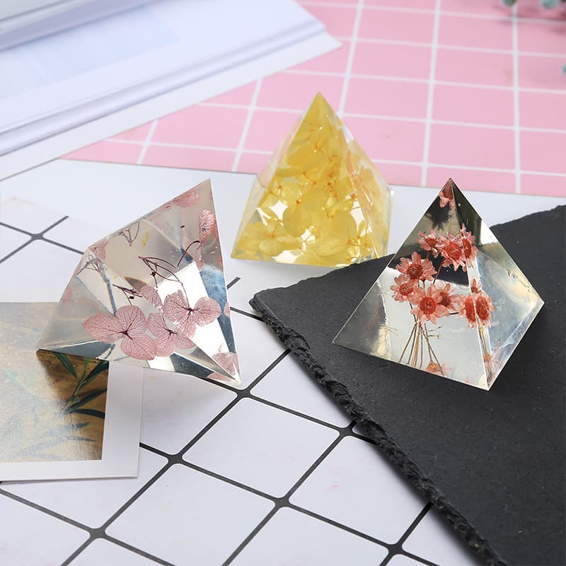 Thickened Silicone Crystal Pyramid Mold for DIY Resin Crafts Anti Deformation Mirror Surface Cake Decorating Tools YH Brand