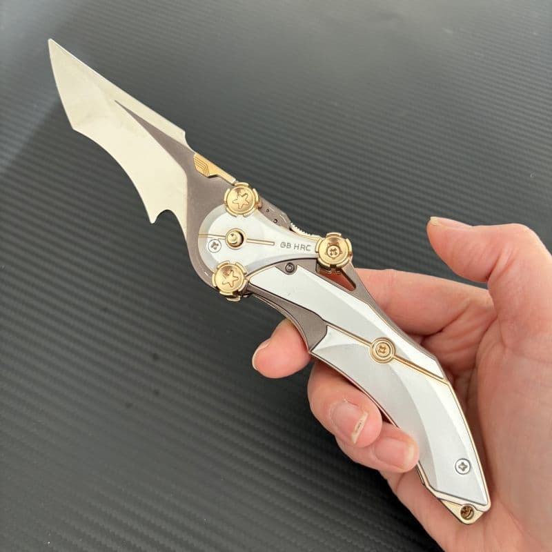 Mercy Blade Thickened Foldable Delta-shaped Metal Alloy Melee Weapon Model Boy Stress Relief