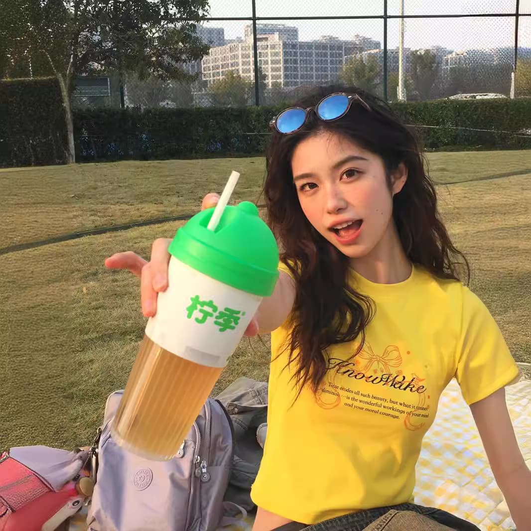[40 210g fine cotton 95% cotton + 5% spandex back collar] Spice Girls Pure Desire Wind Short Sleeve T-shirt Women's Short Yellow