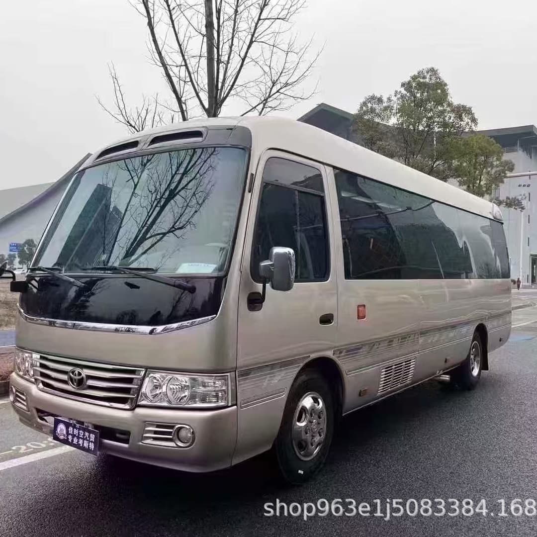 Cross-border Export 20-Person Coach Comfortable Cabin Luxury Passenger Compartment Toyota Small and Medium Minibus