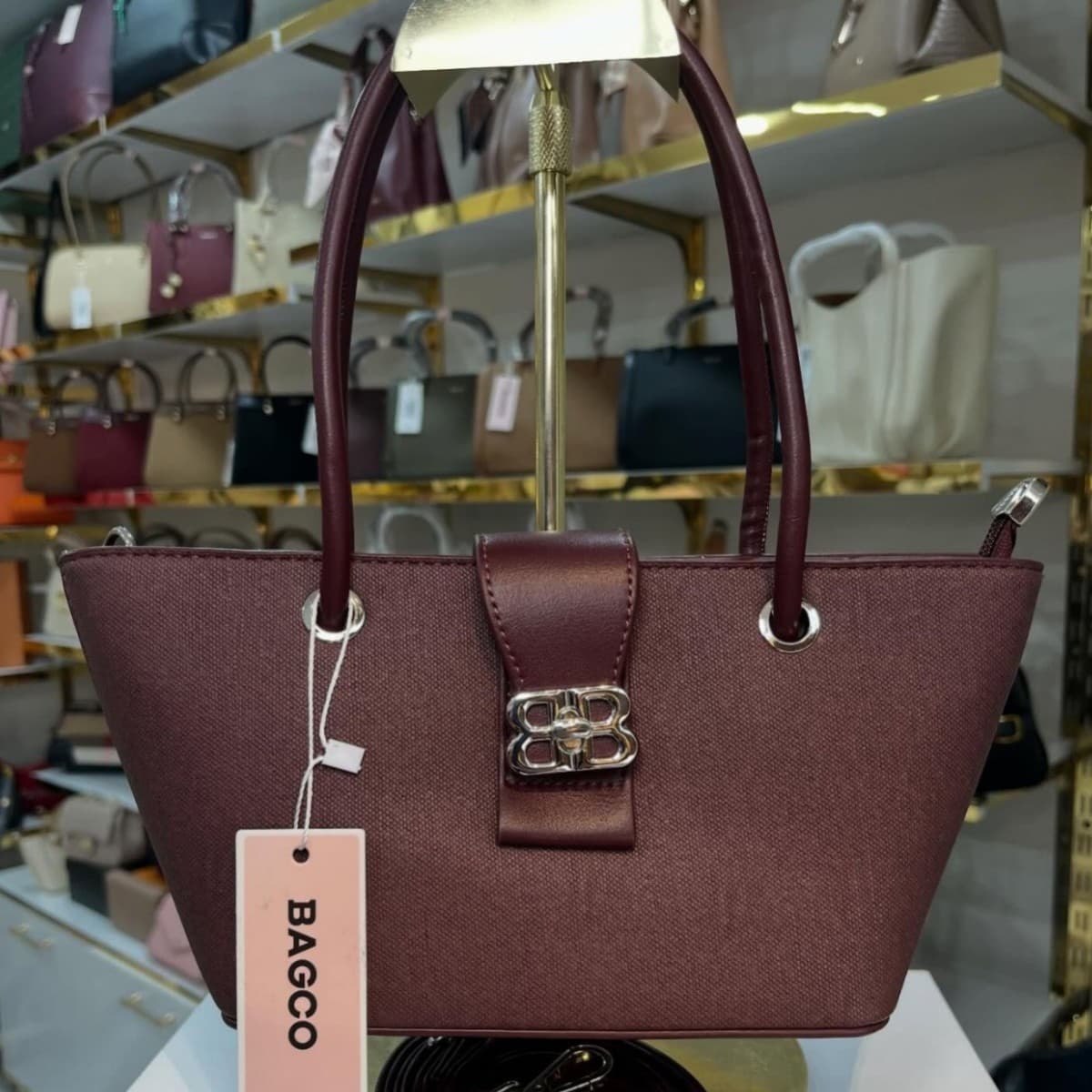 Wholesale handbags in stock, fashionable and beautiful tote bags, handbags, wholesale women's bags, Bags