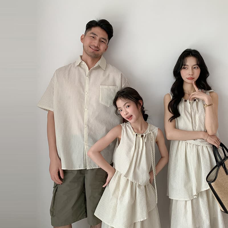 2026 Summer Korean-Style Simple Family Matching Outfits for a Family of Three or Four, Mother-Daughter Dresses, Shirts, Vacation Family Outfits Trendy