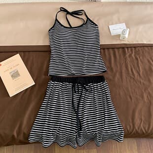 American Hot Girl Ribbed Striped Camisole with Padded Bra Sleepwear for Women Summer Wear-Out Halter Backless Set