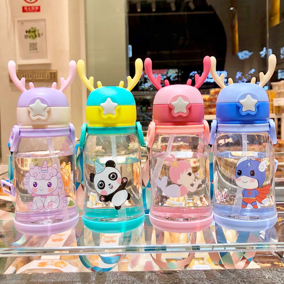 Children's Straw Cup Training Cup for Boys and Girls Leak-Proof Cute Antler Water Bottle Portable Drop-Resistant Water Cup for Primary School Students