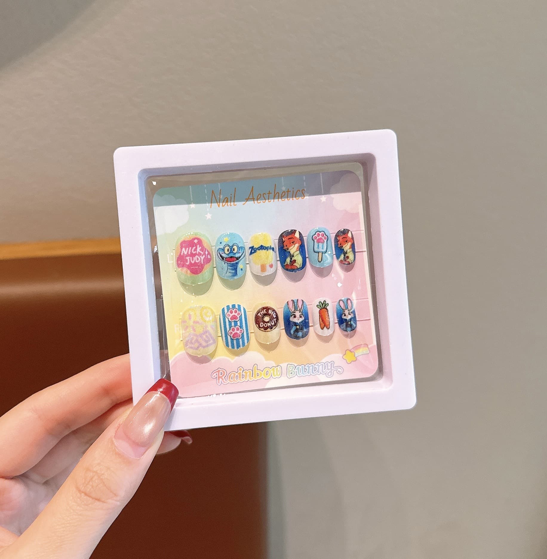 Kuromi Children's Nail Stickers for Girls, Cute and Adorable Removable Nail Tips, Sweet and Lovely Wearable Nails