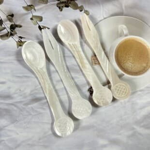 Shell Spoon Coffee Spoon Long Handle Dessert Spoon Home Specialty Creative Tableware Western Food Spoon Caviar Spoon