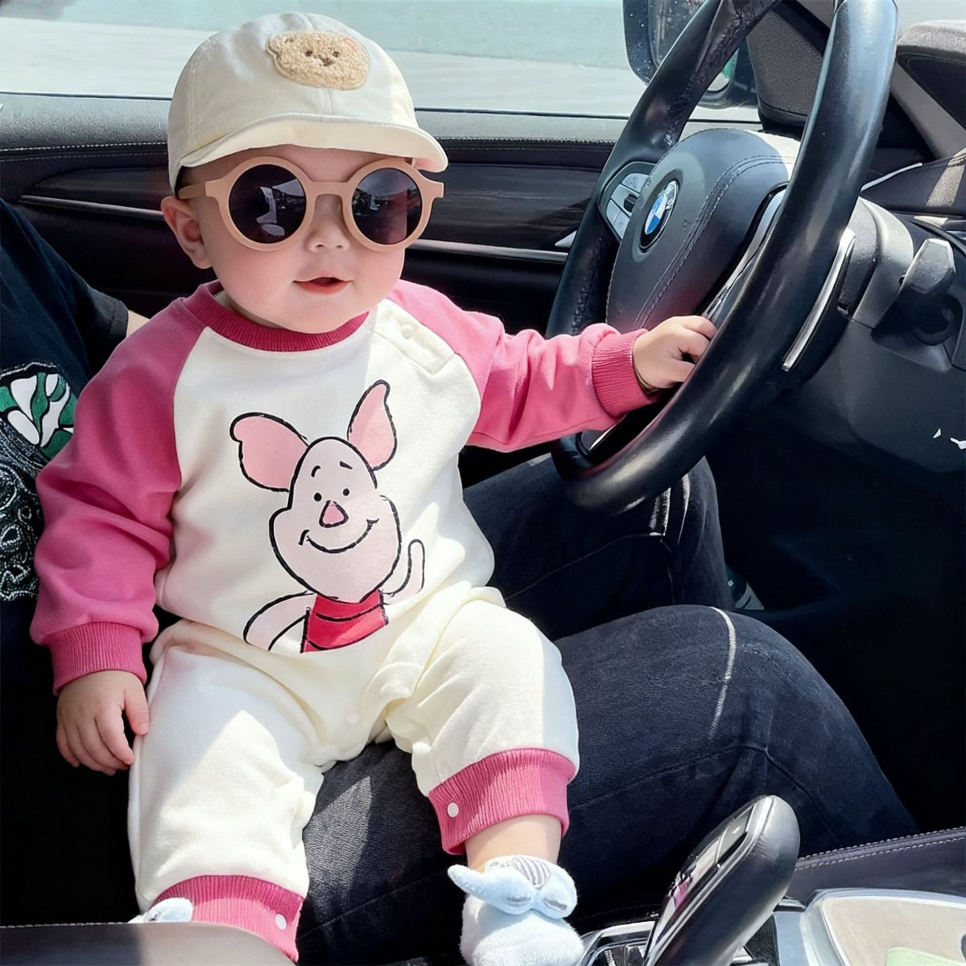 25 New Autumn Products Infant Jumpsuits for Going Out, Cartoon Piggy Men and Women Cartoon Cotton Romper