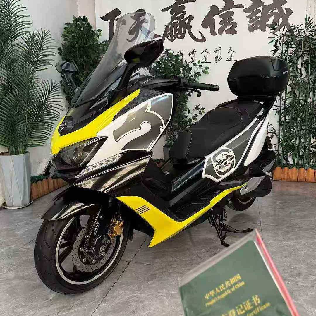 Baoma Cruiser Majestic Saikelong RT3 Water-Cooled Large Scooter Big Ship with Enlarged Thickened Wheel Hub