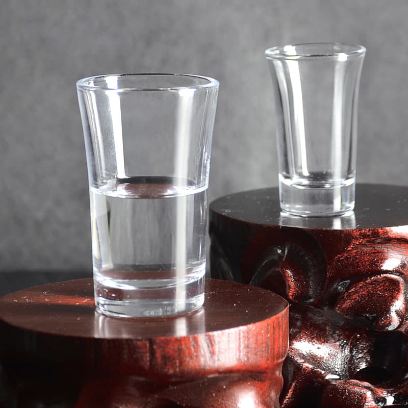 Wholesale 20ml Thin-Bottom Glass Shot Glasses for Liquor, Small Wine Cups, Cloud Swallow Cups, One-Sip Cups with Custom LOGO Printing