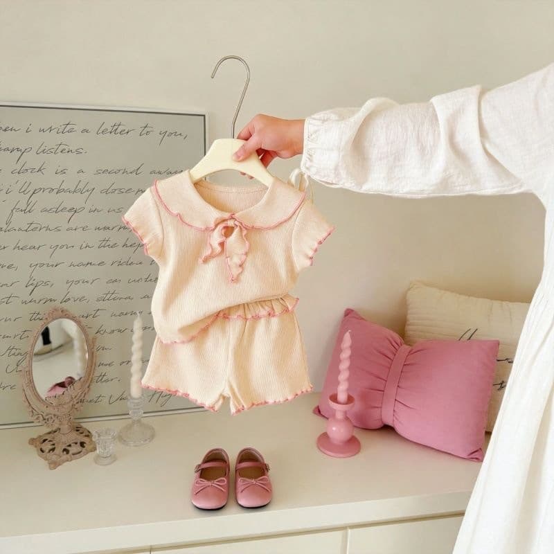 Summer girls' suit INS style baby girl bow collar elastic T-shirt top pants fashionable and comfortable two-piece set