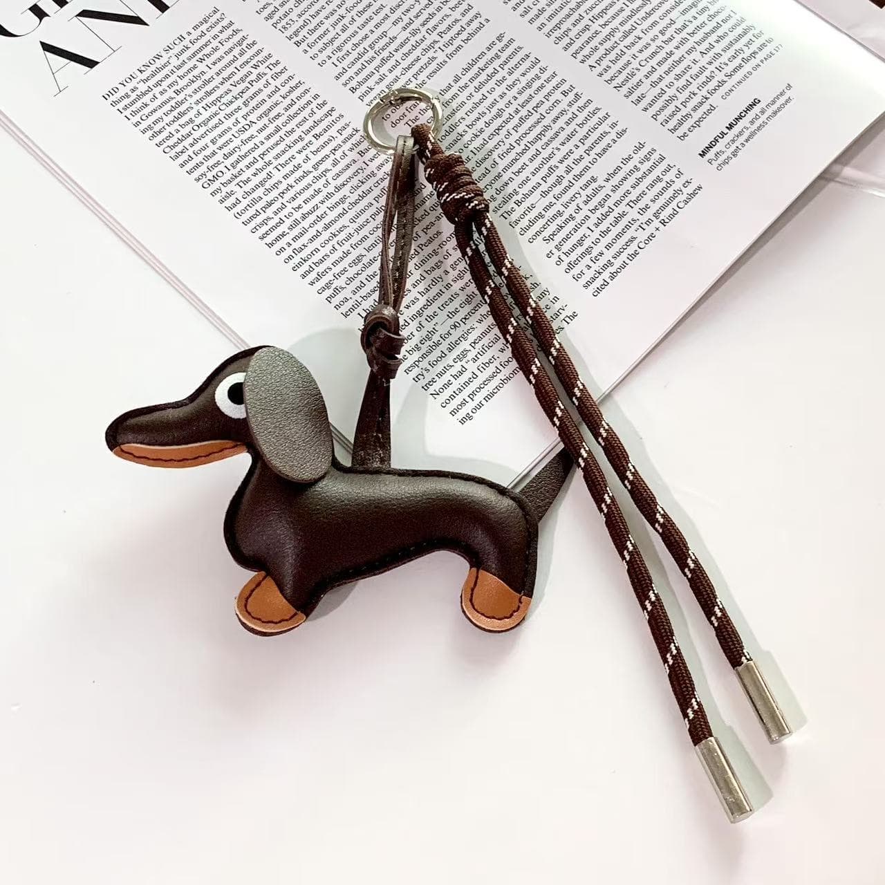 In Stock Original Niche Design Ins Blogger Same Style Personalized Car Keychain Bag Charm Miu Style Dachshund