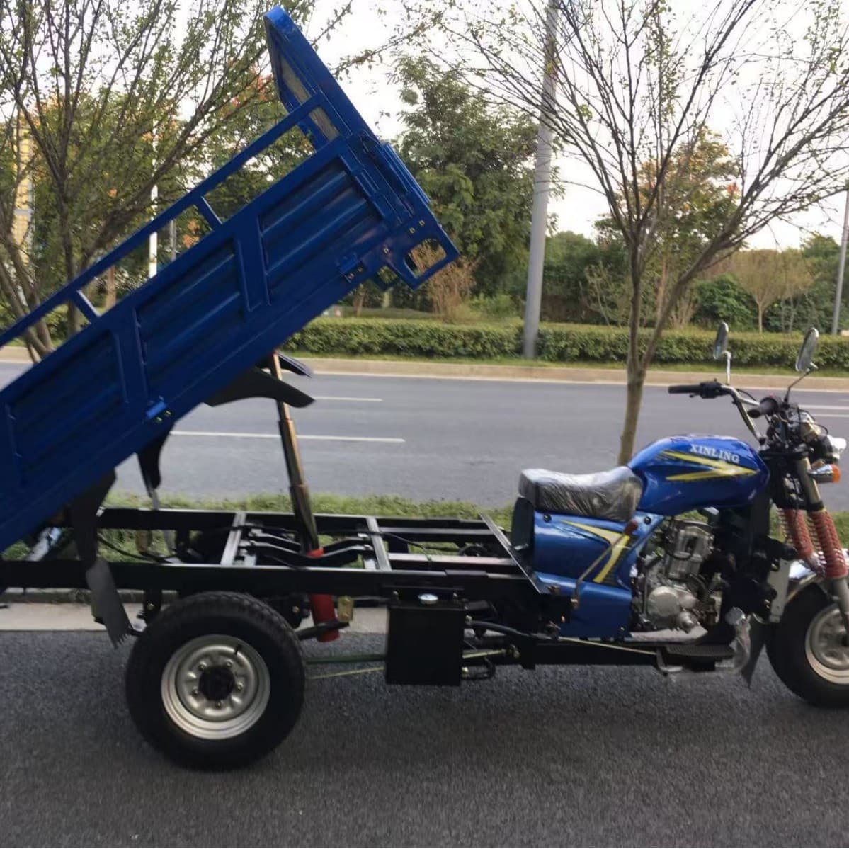 For Export Only, Xinling Brand Three-Wheeled Motorcycle, 200cc Water-Cooled, Self-Unloading