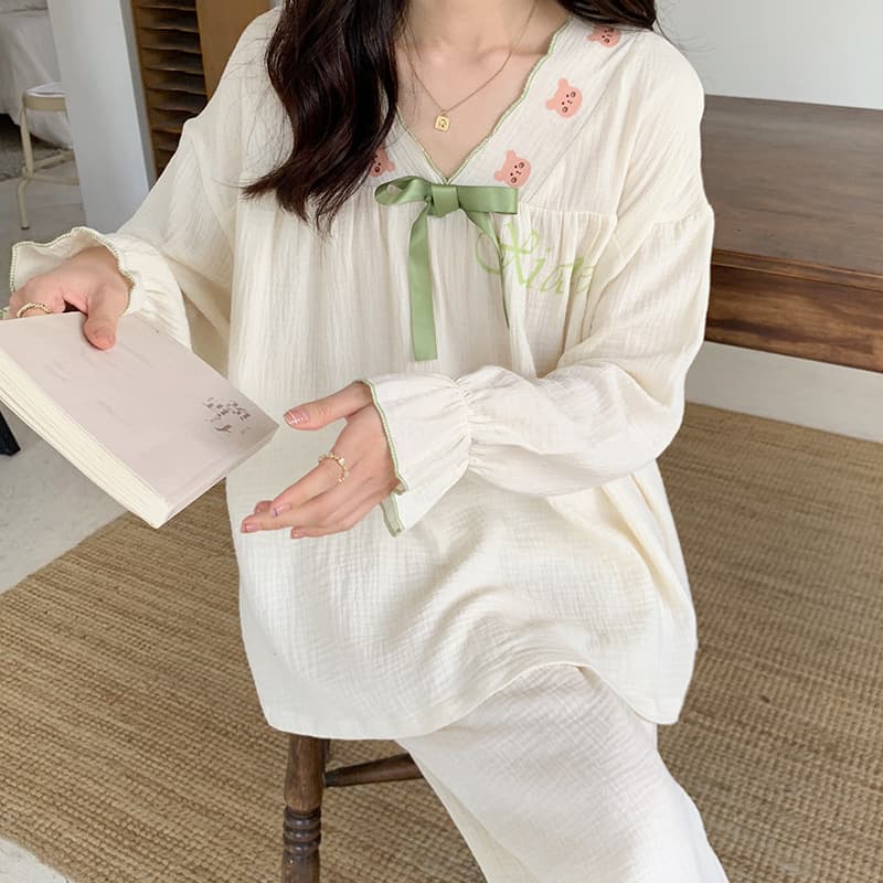 Spring and Autumn New Style Pure Cotton Women's Pajamas, Long-Sleeved and Long-Pants Cartoon Sweet Home Wear Two-Piece Set That Can Be Worn Outside