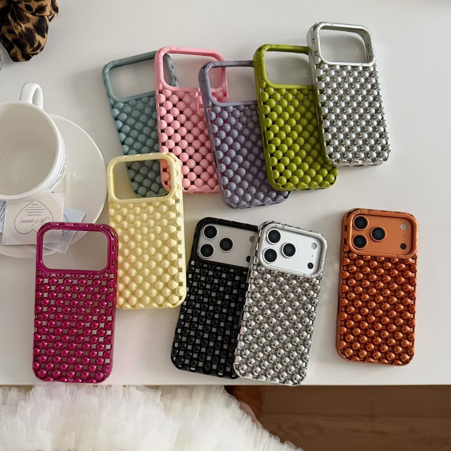 Solid Color Hollow Heat Dissipation 3D Pearl iPhone 17 Apple 16 Compatible 14/15 Pro Max Phone Case Cover 13