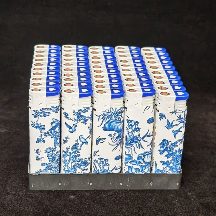 Zhongyan New Model Z828 Direct Impact Lighter Wholesale Fashion Personalized Wrapped Paper Lighter Heat-Resistant