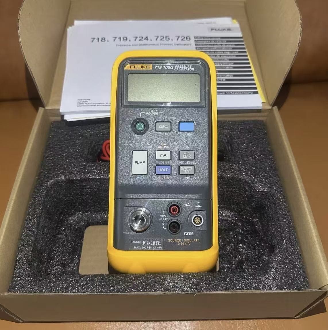 Fluke 719Pro-30/150/300PSI Electric Pressure Calibrator, Pressure Calibrator, USA