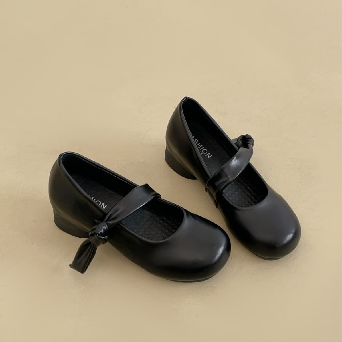 French soft leather Mary Jane women's shoes with skirts and evening shoes 2026 summer new soft sole thick heel shoes that are not tiring for the feet