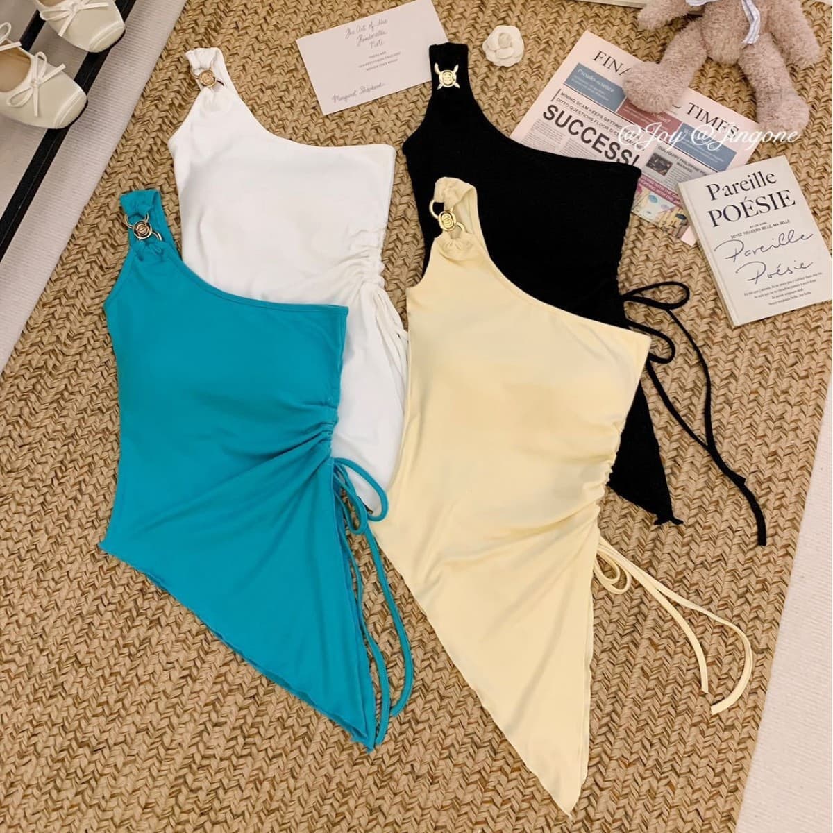 Spicy Girl Metal Buckle Off-Shoulder Strap Camisole Top for Women with Padded Bra, Backless Slim Fit Lace-Up Split Irregular Hem