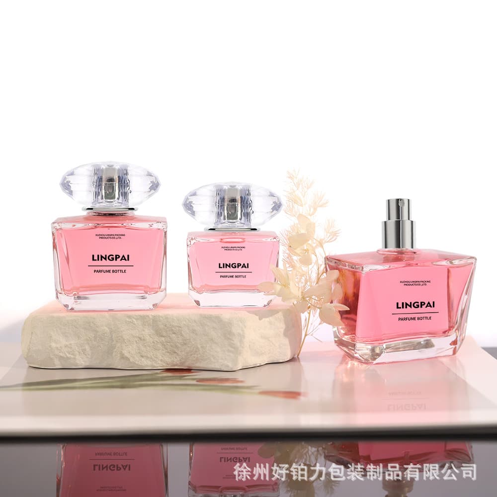 Transparent Perfume Bottle High-End with Spray Nozzle, Label-Ready Glass Empty Bottle, Versace Crystal Collection Style