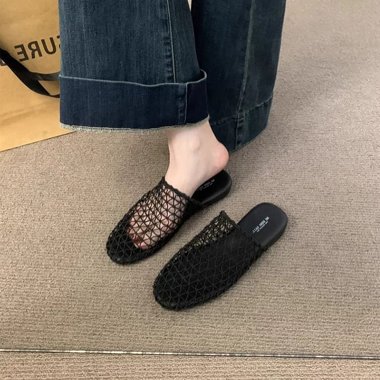 Women's French-style fishnet toe-covered slippers, summer outdoor sandals 2026 new style, paired with dresses, hole sandals