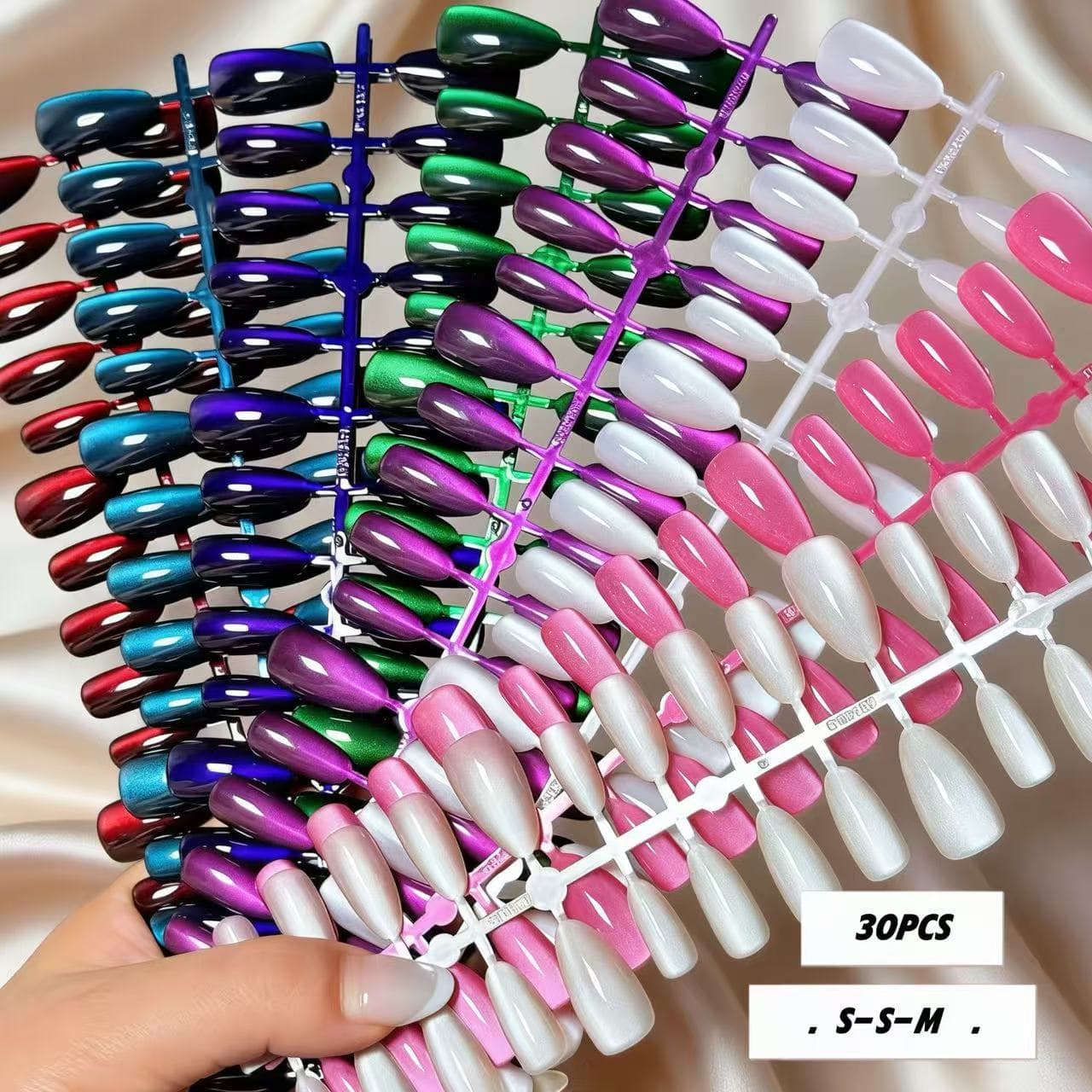 Cross-border Flash Short Almond Cat Eye Wearable Nail Art Collection High Visibility Whitening Summer New Nail Color Wholesale