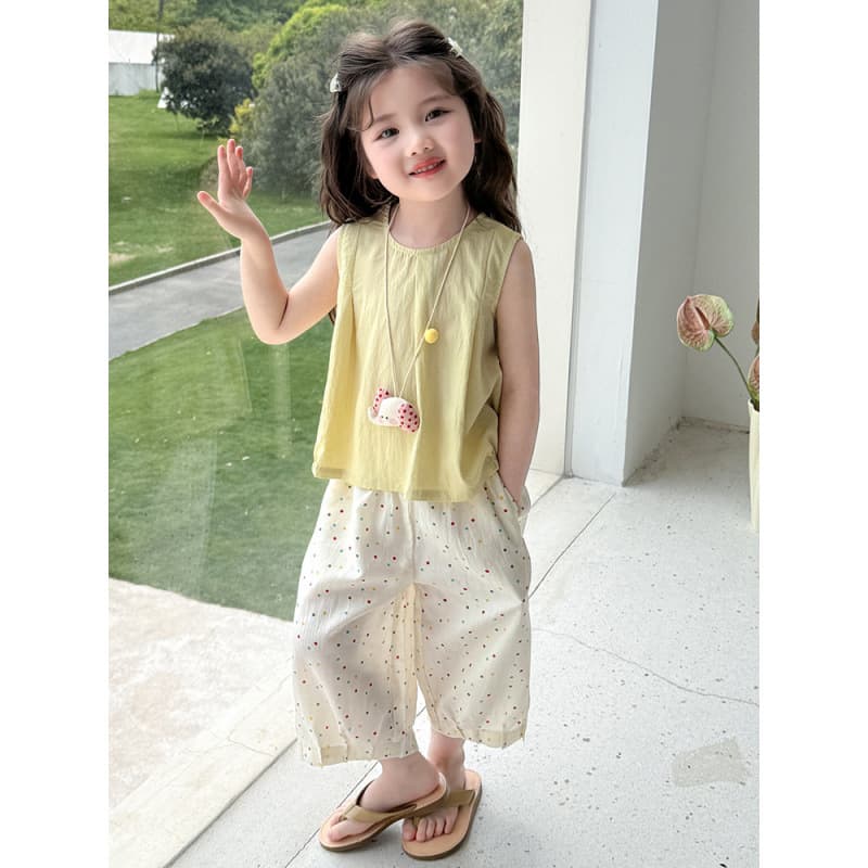 2025 New Girls' Summer Vest Set Super Cute and Stylish Two-Piece for Little Girls
