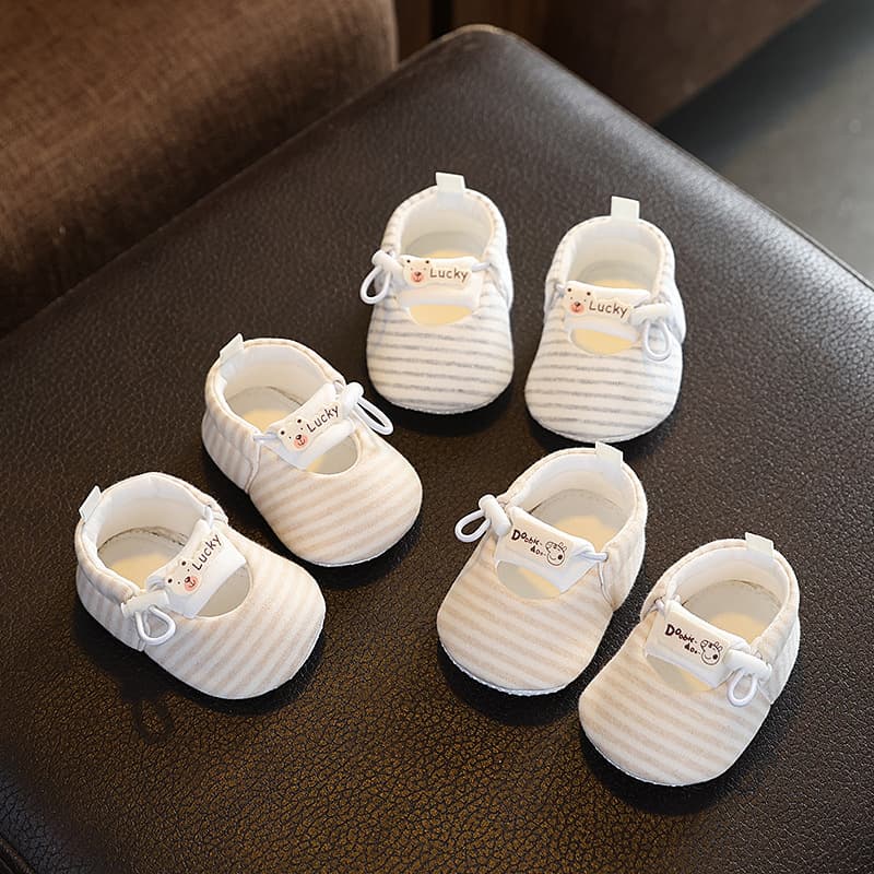 Spring and Autumn Baby Shoes 0-1 Year 3-6-9 Months Soft Sole Walking Shoes for Boys and Girls Newborn Non-Shedding Cloth Shoes 12