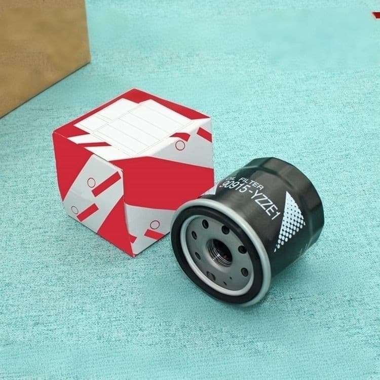 90915-Yzze1 Compatible with Corolla, Levin, Vios FS, Corolla, E'Z, Yaris, and Yaris L Engine Oil