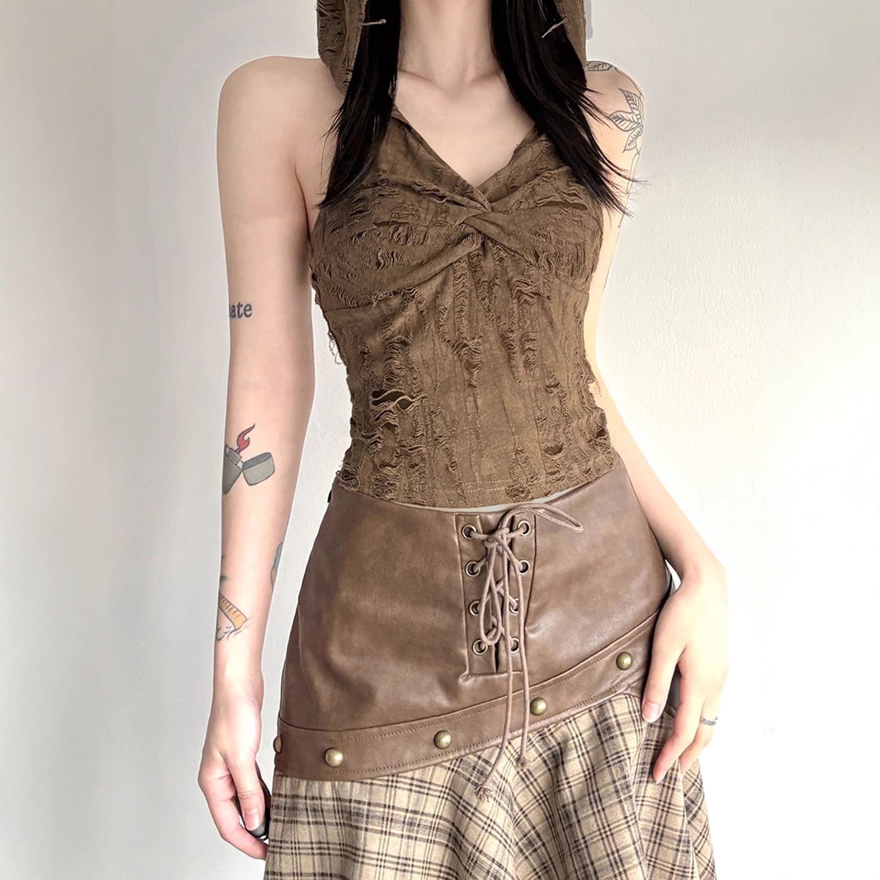Retro Apocalyptic Style Halter Vest with Knot Backless V-Neck Sleeveless Low Cut Sexy Top for Women Mixed Fabric Blend
