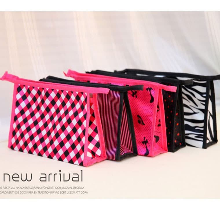 New cosmetic bag with multi-color patterns, fashionable and cute satin briefcase, cosmetic bag with multiple functions, supplied by the manufacturer