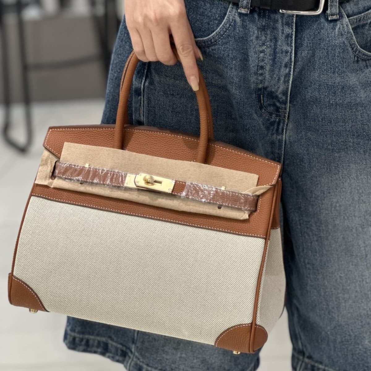 2025 New Women's Bag First Layer Cowhide Togo Leather with Canvas Platinum Bag Versatile Contrasting Color Single Shoulder Crossbody Handbag