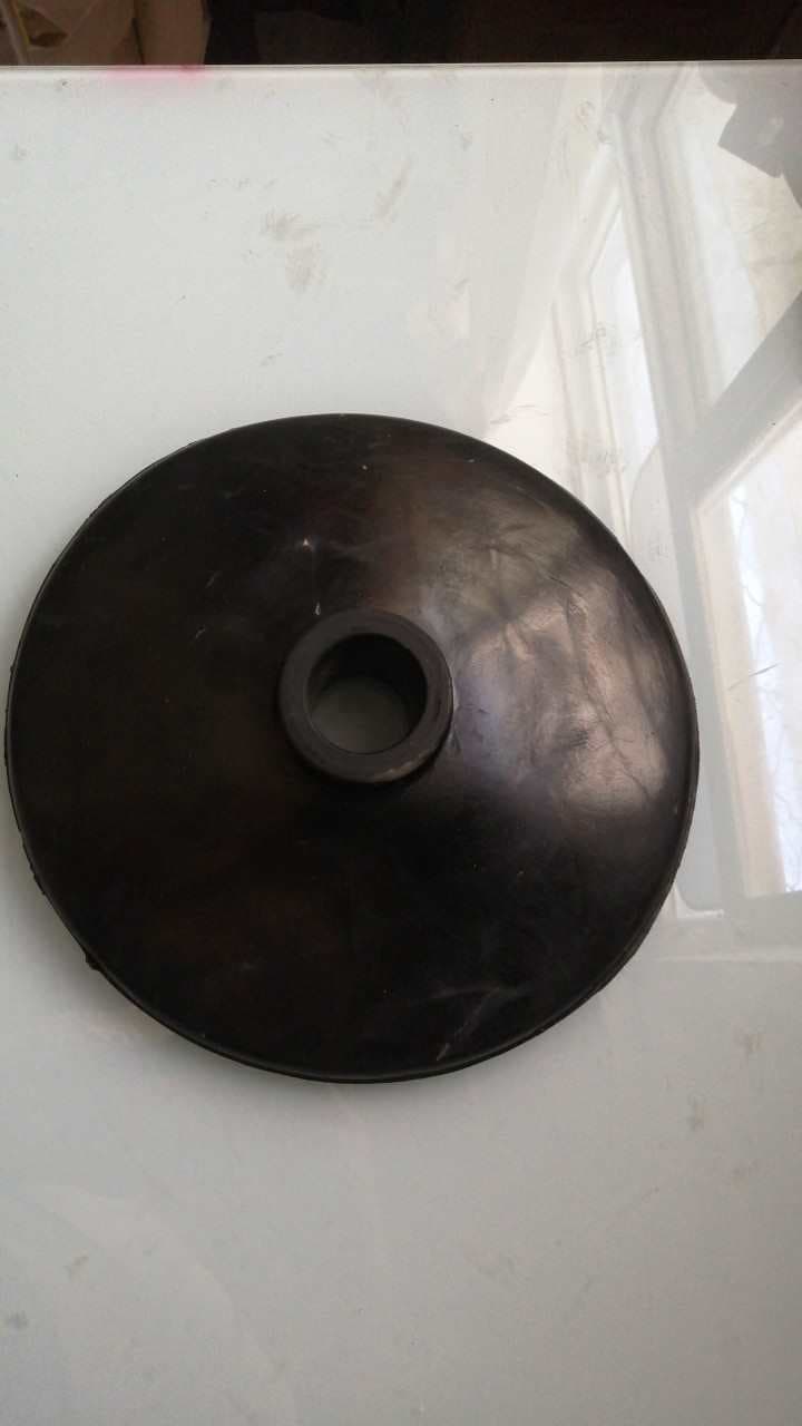 Solid pressure-resistant rubber base with 4 cm inner diameter