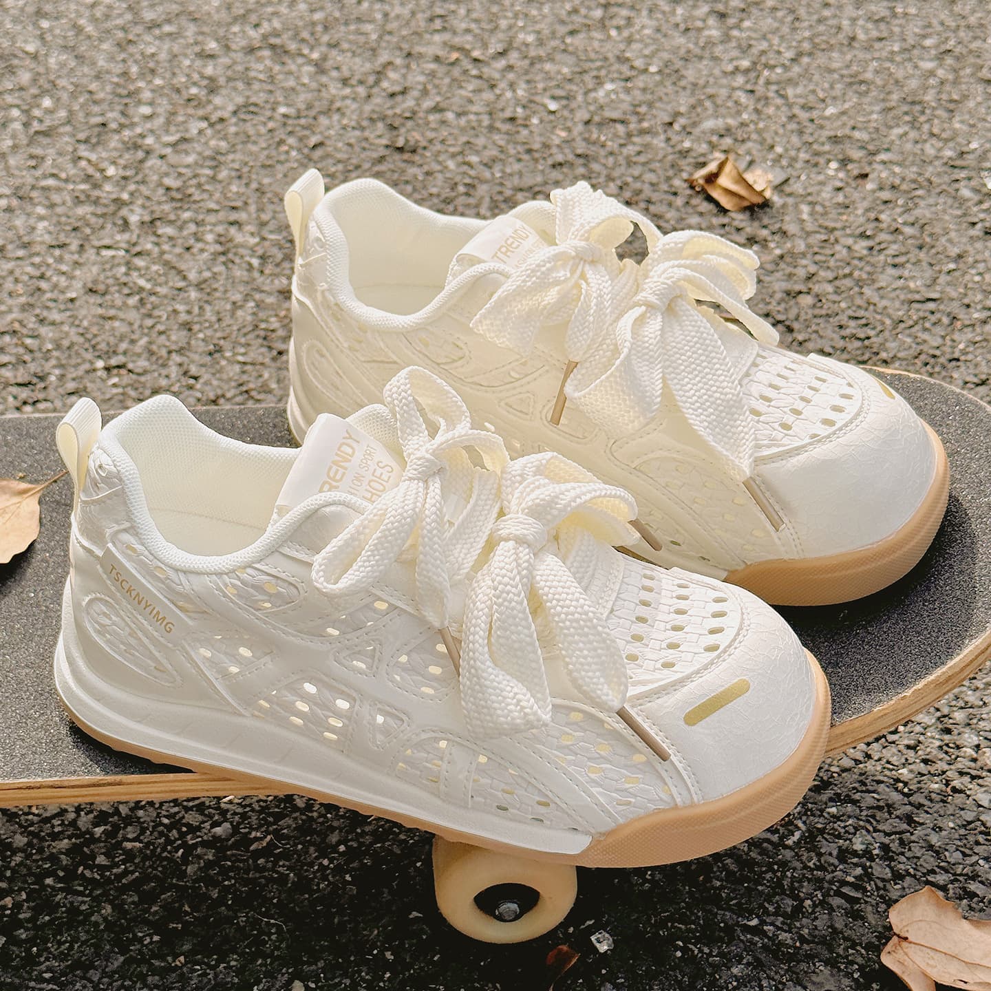 Women's White Casual Shoes Summer Thin Sole Breathable Sneakers Hollow Out Shoes Fumeijia A9920 Drop Shipping