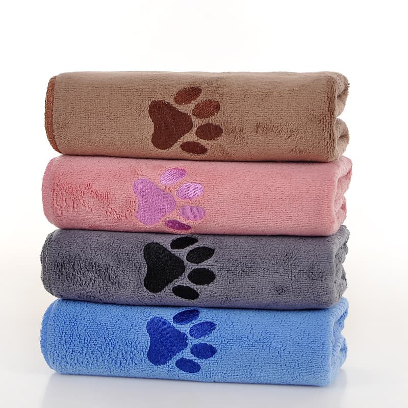 Cross-border popular pet towel and bath towel mat, quick-drying and water-absorbent, enlarged bathing microfiber cat and dog towel and bath towel