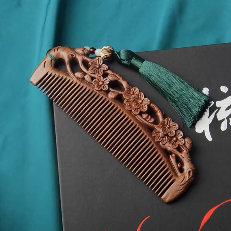 Black Gold Sandalwood Carved Wood Comb, Green Sandalwood Vintage Long Hair Comb, Rosewood Carved Comb, Green Sandalwood Gift Hair Comb