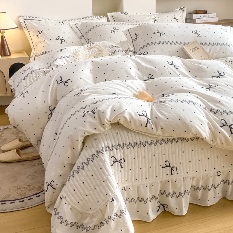 2025 four-piece bed cover set thickened bed cover live broadcast small fresh wrinkled yarn kapok bed cover