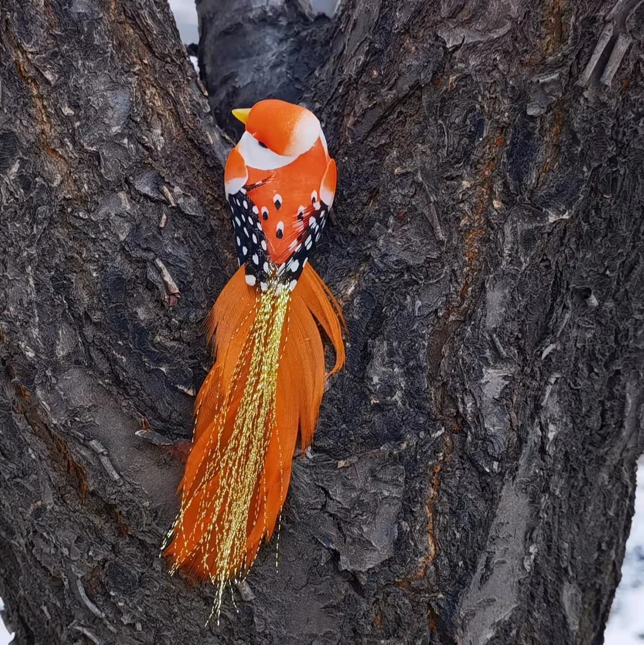 New simulated feather birds/gold thread/foam birds for decoration and props.