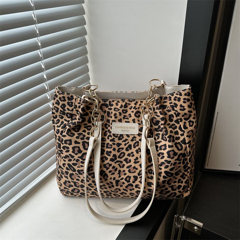 2024 Summer New Korean Style Fashionable Single Shoulder Bag Simple Tote Bag Trendy Casual Commuter Bag for Women