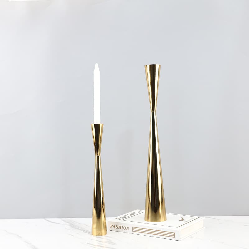 European Light Luxury Gold Cylindrical Metal Candle Holder Decorative Ornament for Homestay, Showroom, Hotel Soft Furnishing Home Decor