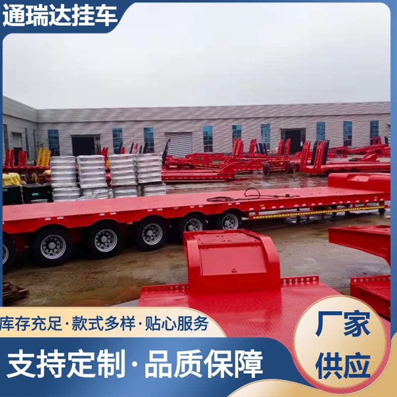 17.5-meter low-bed semi-trailer with self-steering axle, air suspension with lift, mobile hydraulic ramp