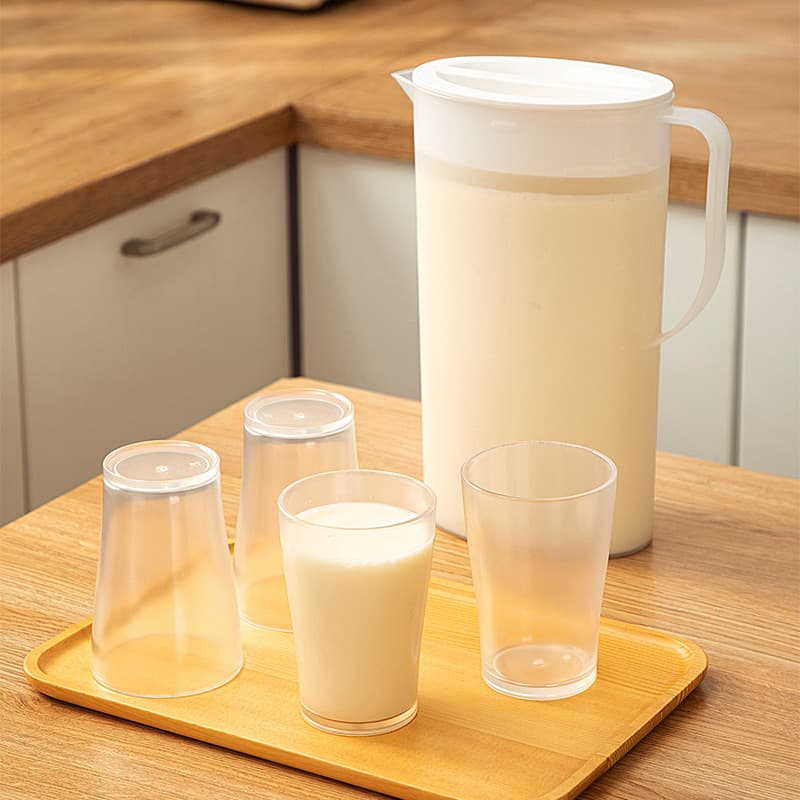 Refrigerator Ice Water Pitcher, Premium Feel Large Capacity Cold Brew Pot, Home Use Heat-Resistant Plastic Jug
