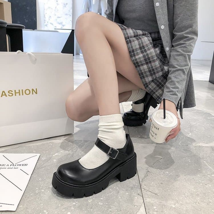 Mary Jane Leather Shoes 2024 New Chunky Sole British Style Women's Shoes Spring Autumn Versatile Heeled Pumps for Dresses