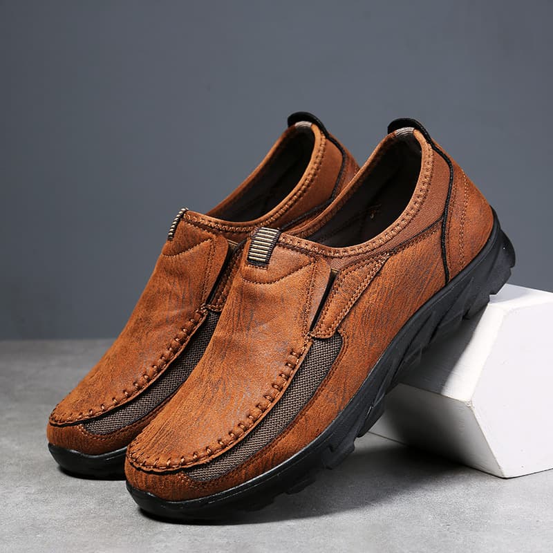 Men's Casual Breathable Shoes Fashionable British Style Slip-On Dad Flat Footwear Low Cut Round Toe Flat Heel Business Leisure