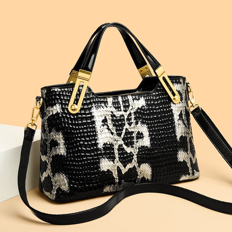New middle-aged ladies mom bag, fashionable and stylish handbag, versatile temperament, high-end shoulder bag, light luxury and large capacity