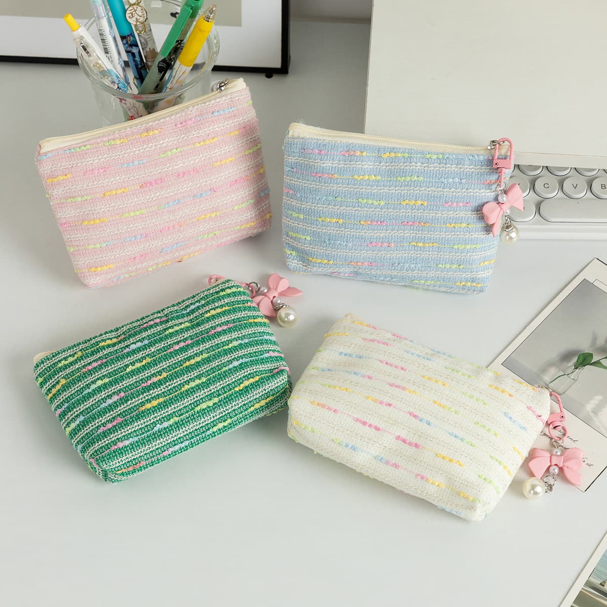 Cute Small Coin Purse, Makeup Bag, Student Earphone and Lipstick Storage Bag, Portable Small Bag, Girls' Makeup Touch-Up Bag